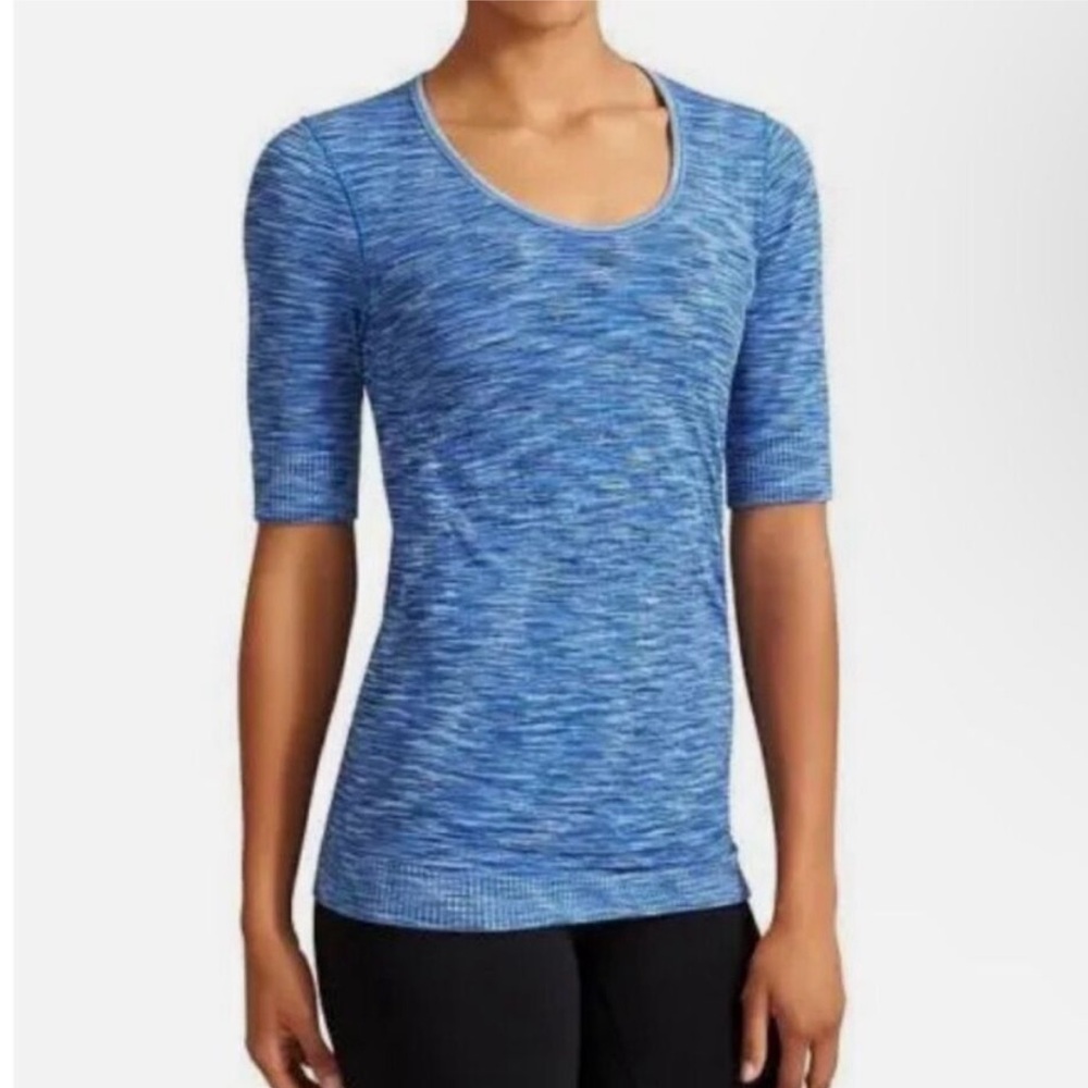 Athleta • Radiance Space Dye Blue White Fitted Top Size M